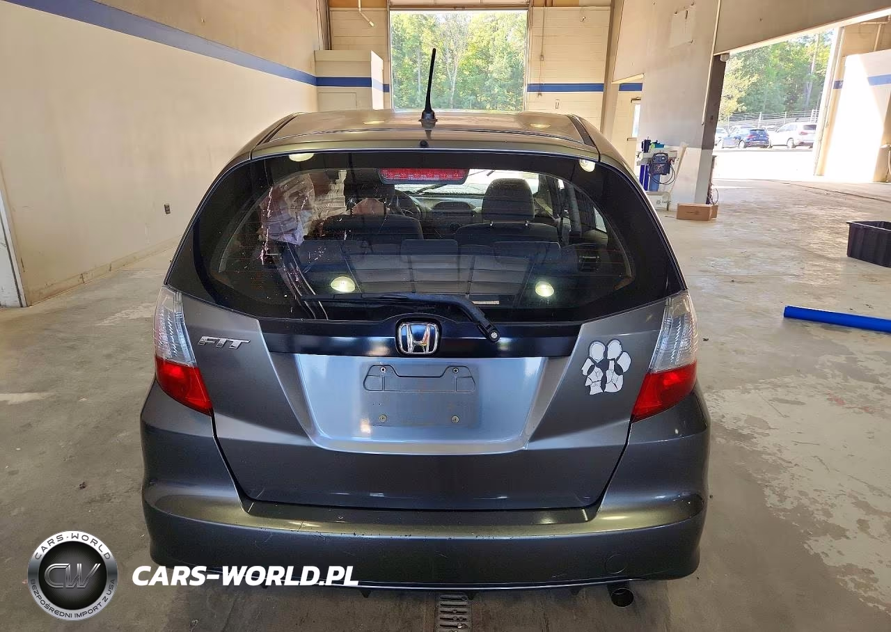 2013 Honda Fit VIN:JHMGE8G31DC054358 - 6