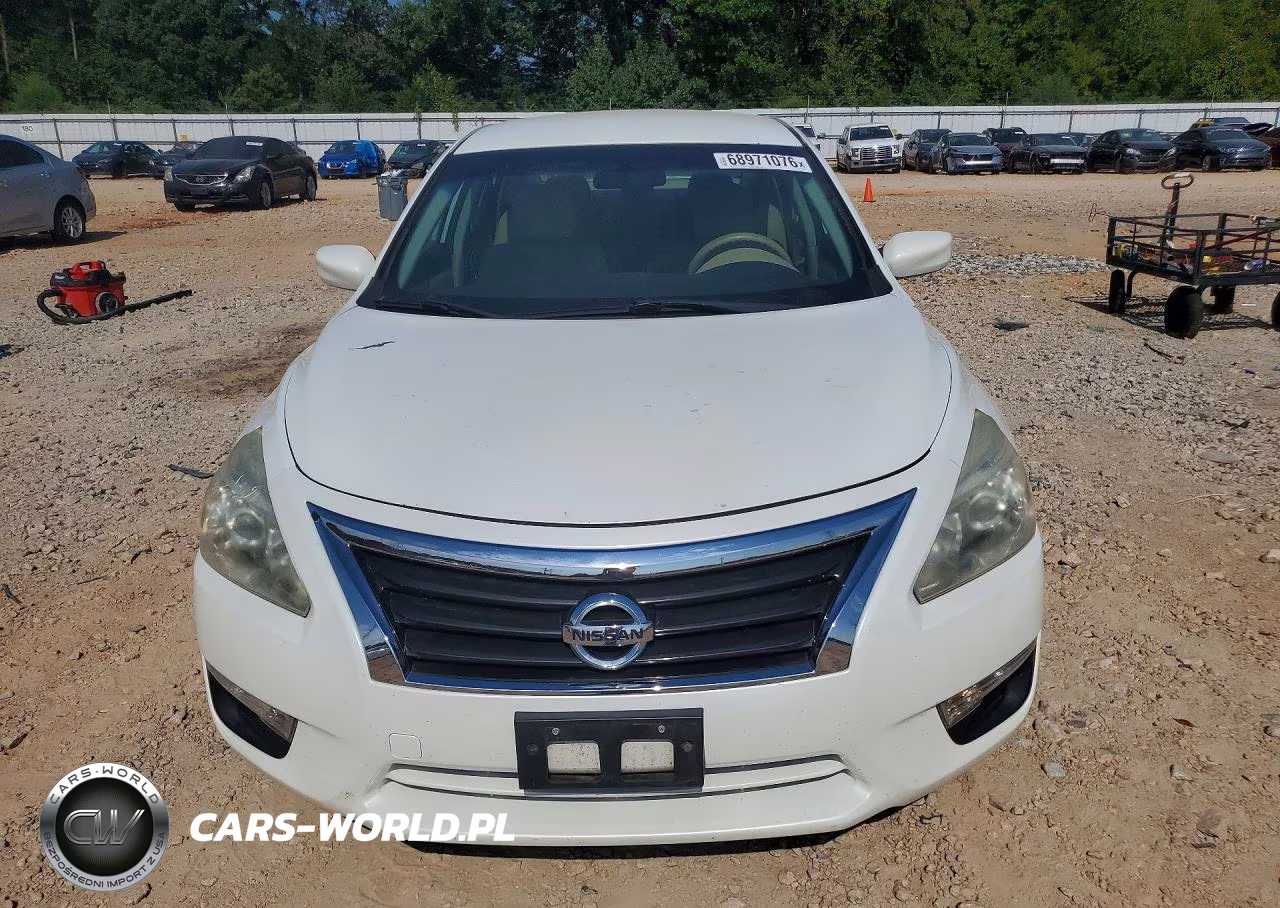 2014 Nissan Altima 2.5 S VIN:1N4AL3AP1EN243597 - 5