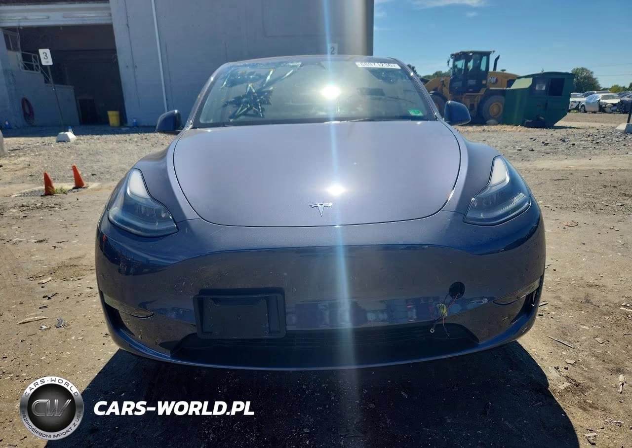 2023 Tesla Model Y Performance Dual Motor All-Wheel Drive VIN:7SAYGDEF2PF700393 - 5