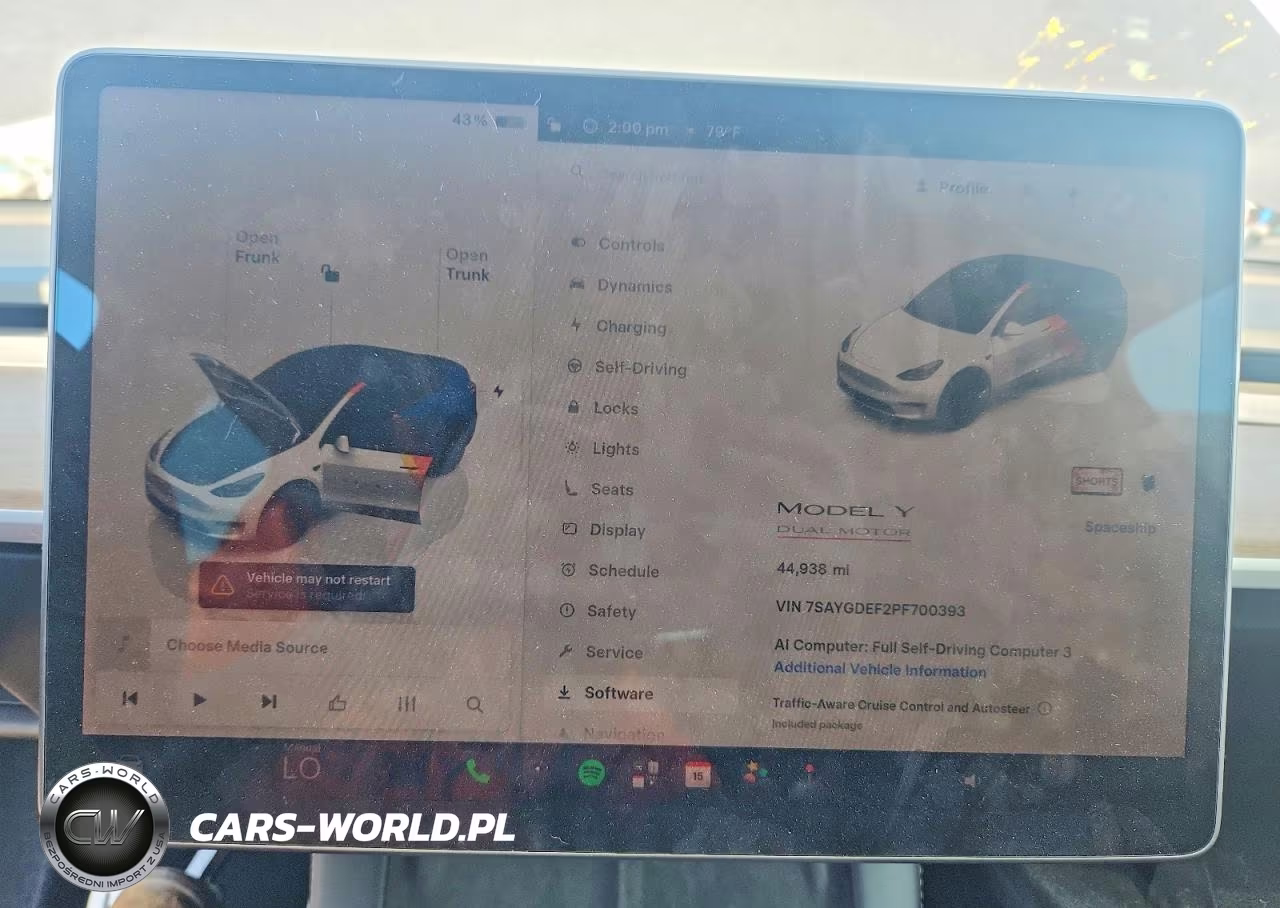 2023 Tesla Model Y Performance Dual Motor All-Wheel Drive VIN:7SAYGDEF2PF700393 - 9