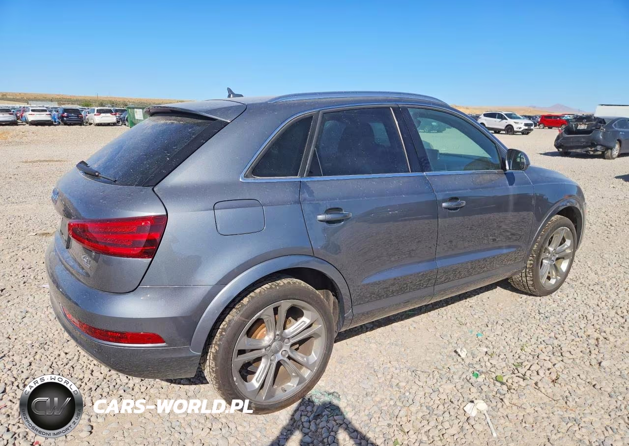 2015 Audi Q3 Prestige VIN:WA1GFCFS3FR014352 - 3