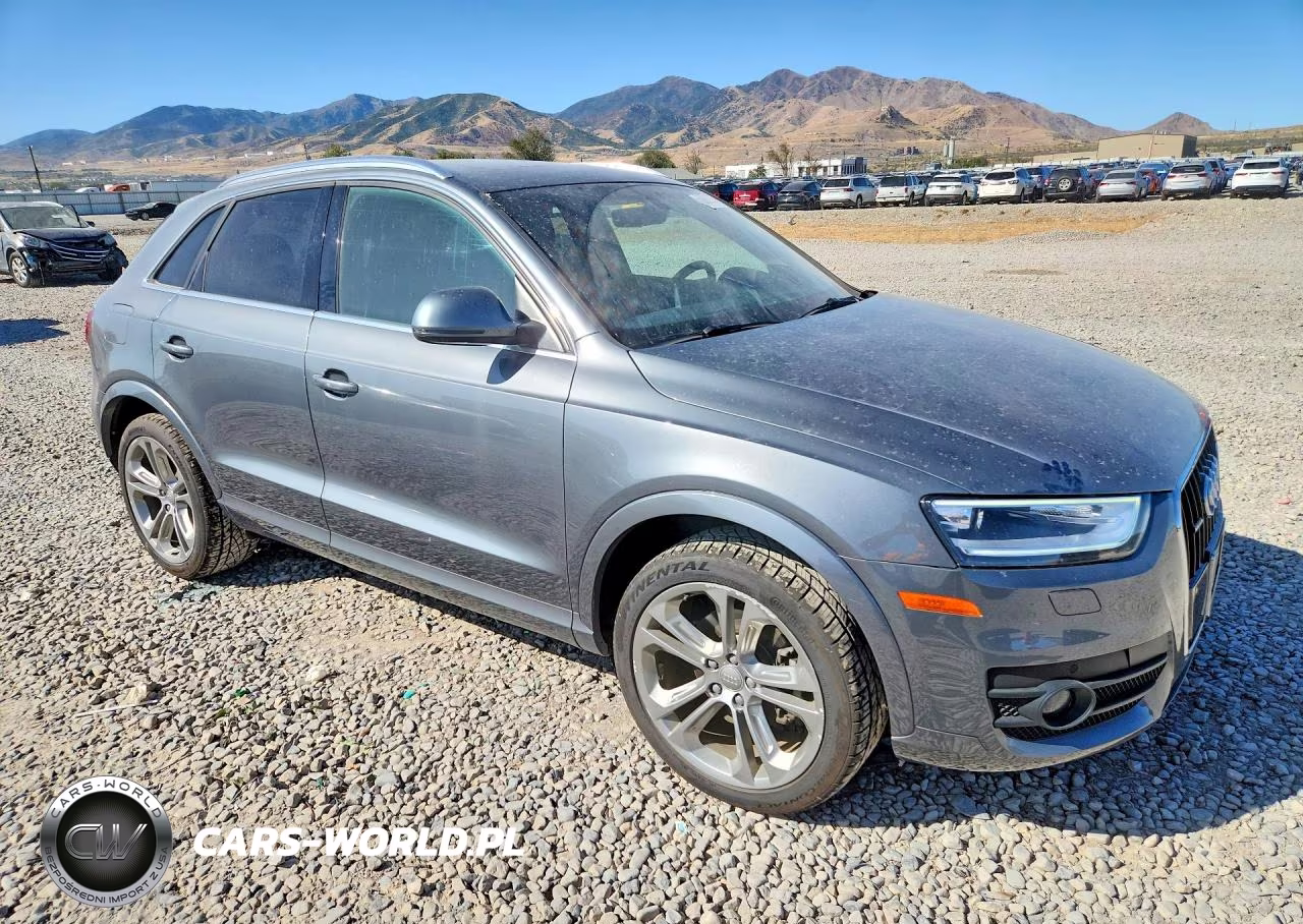 2015 Audi Q3 Prestige VIN:WA1GFCFS3FR014352 - 4