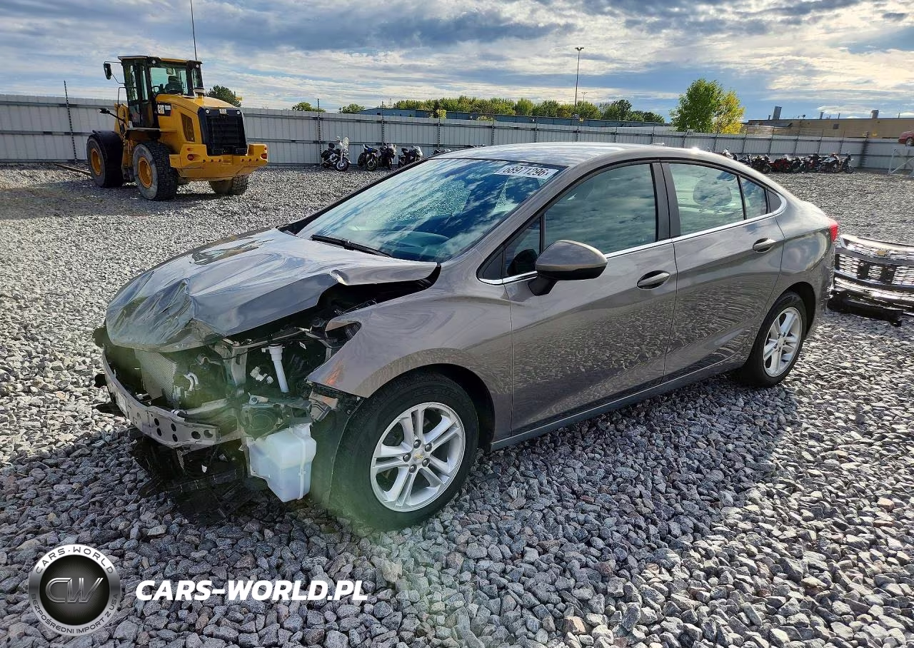 2018 Chevrolet Cruze Lt VIN:1G1BE5SM3J7171933 - 1
