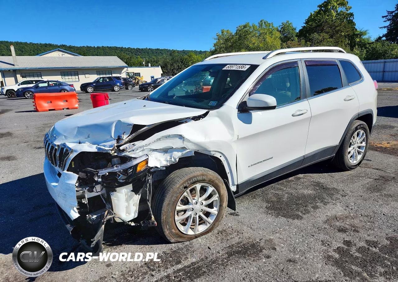 2019 Jeep Cherokee Latitude VIN:1C4PJMCX7KD138013 - 1