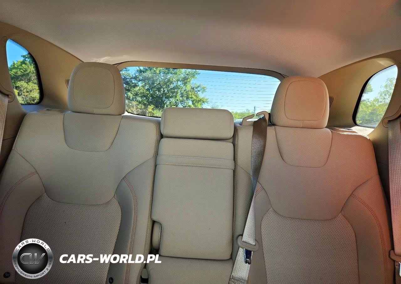 2019 Jeep Cherokee Latitude VIN:1C4PJMCX7KD138013 - 10