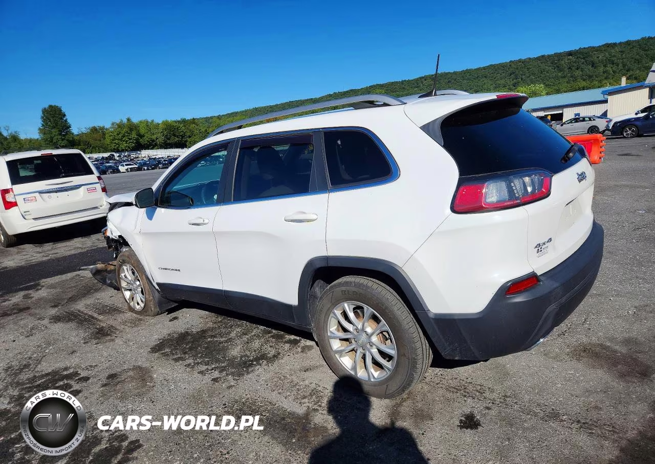 2019 Jeep Cherokee Latitude VIN:1C4PJMCX7KD138013 - 2