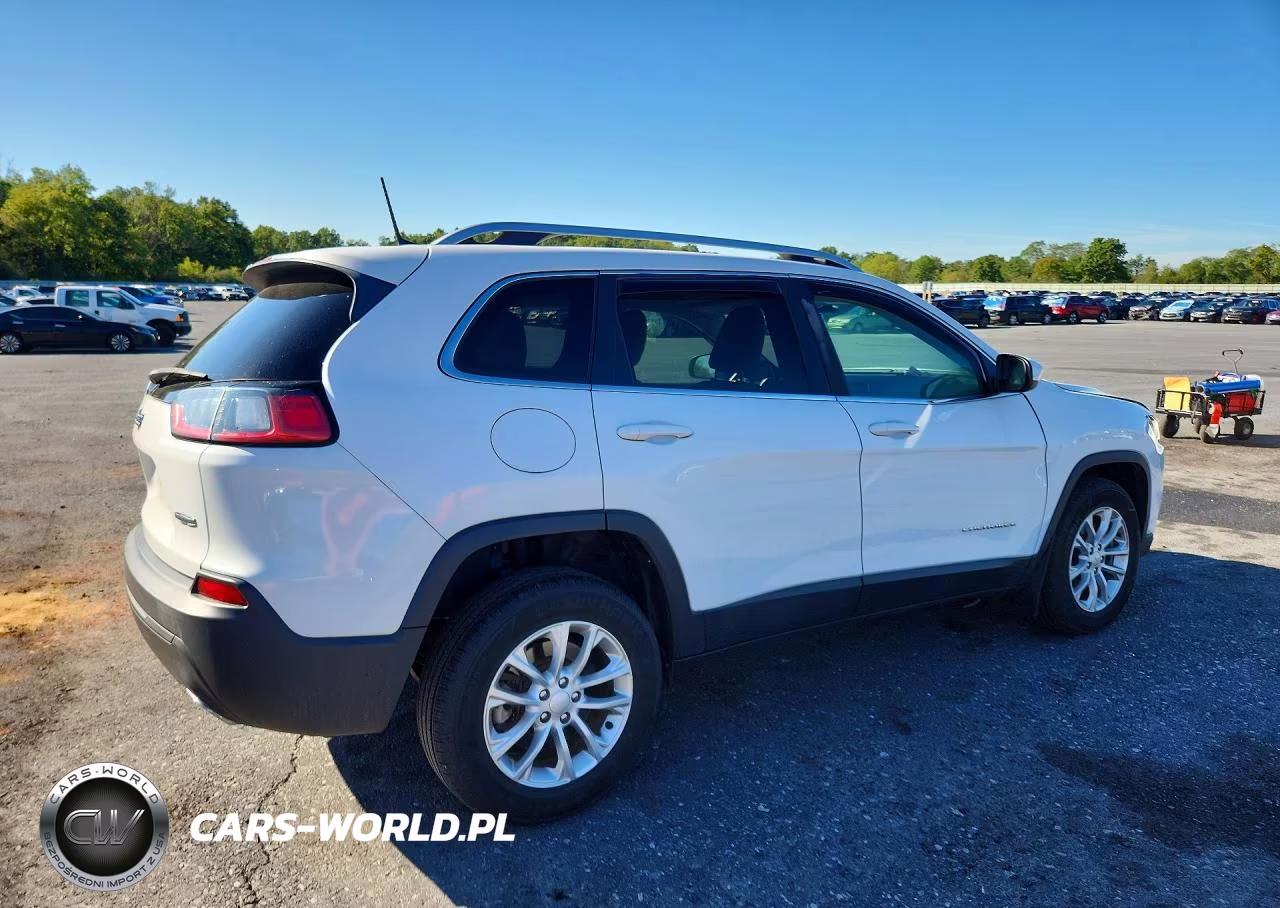 2019 Jeep Cherokee Latitude VIN:1C4PJMCX7KD138013 - 3