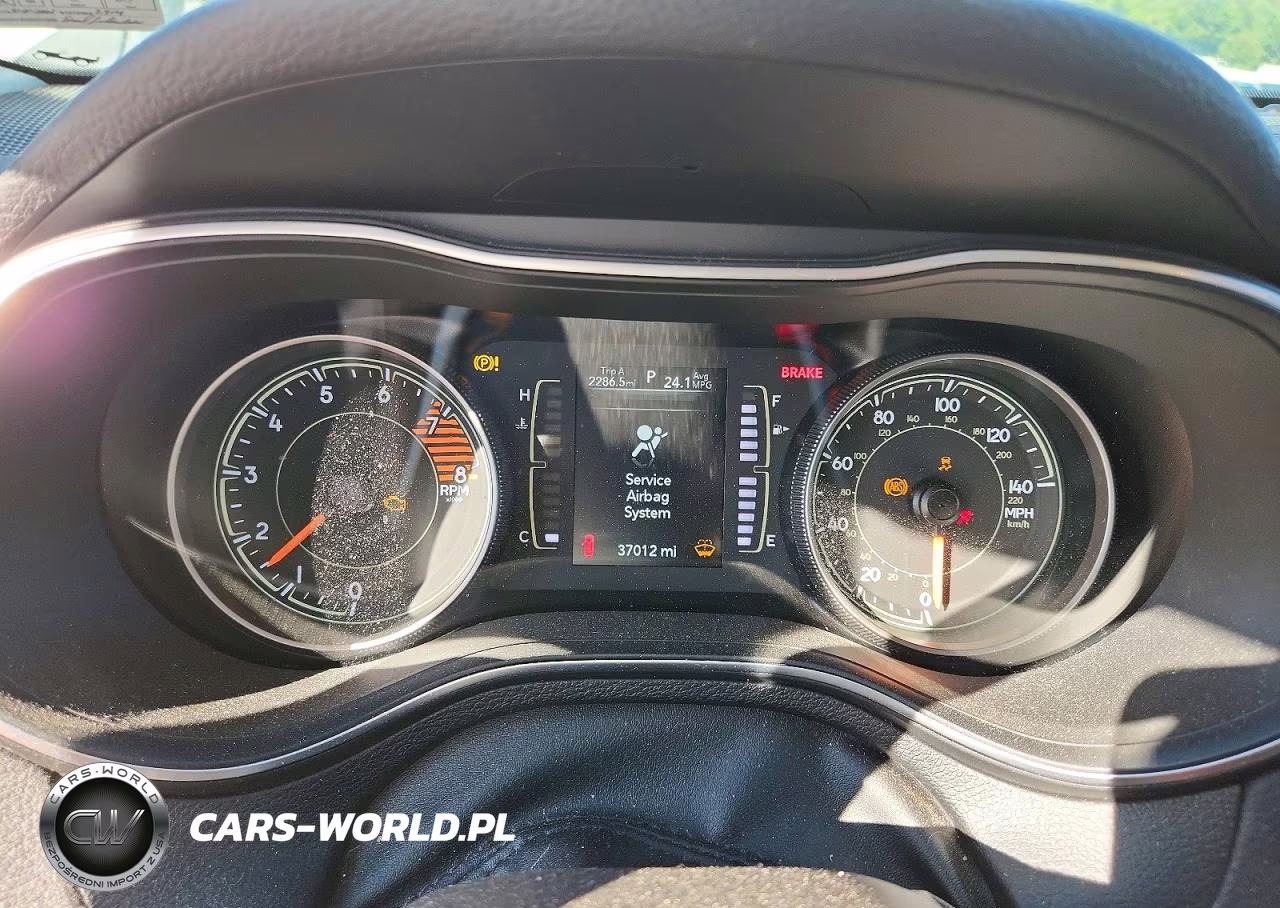 2019 Jeep Cherokee Latitude VIN:1C4PJMCX7KD138013 - 9