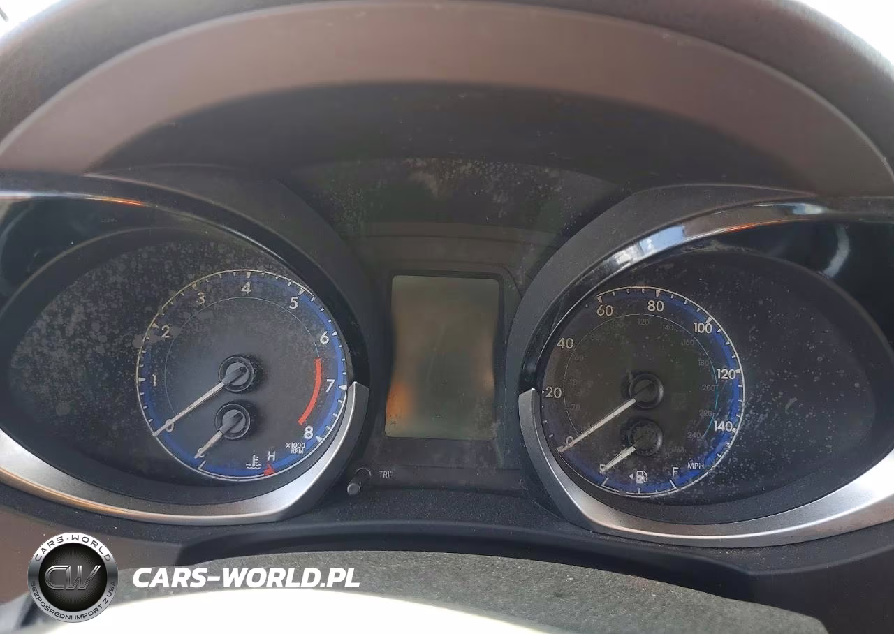 2015 Toyota Corolla S Plus VIN:5YFBURHE3FP179618 - 9