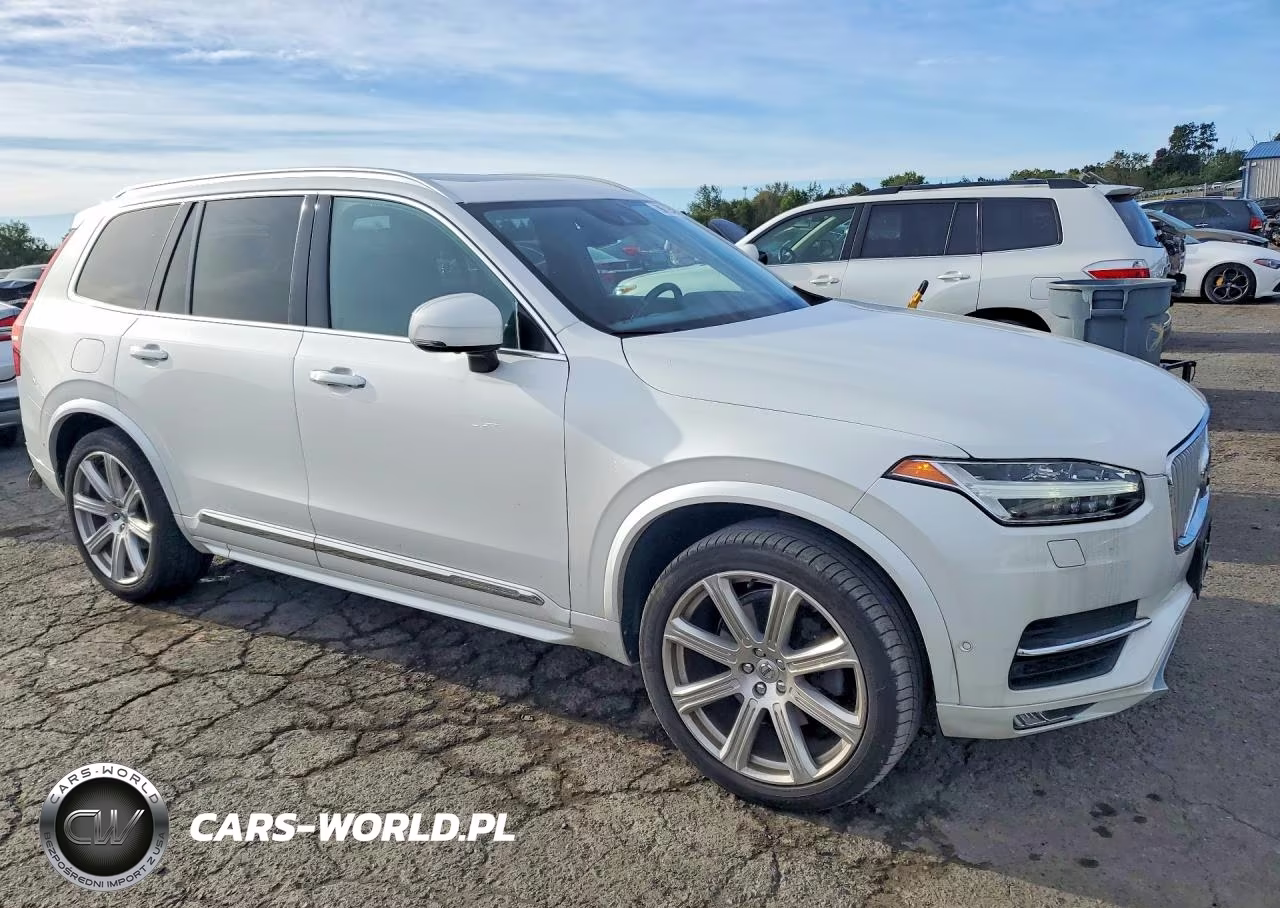 2017 Volvo Xc90 T6 VIN:YV4A22PL9H1140285 - 4