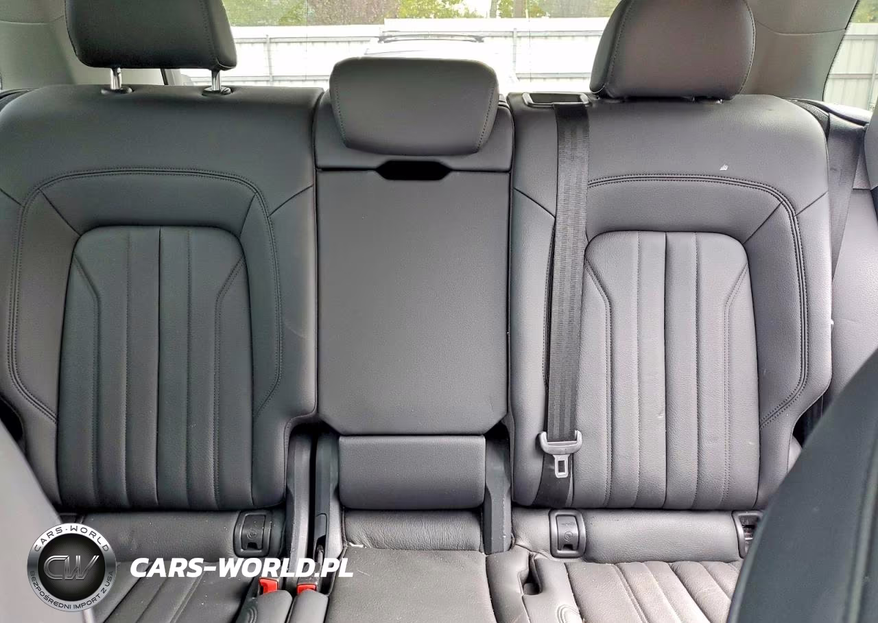 2019 Audi Q5 Premium Plus VIN:WA1BNAFY4K2090560 - 10