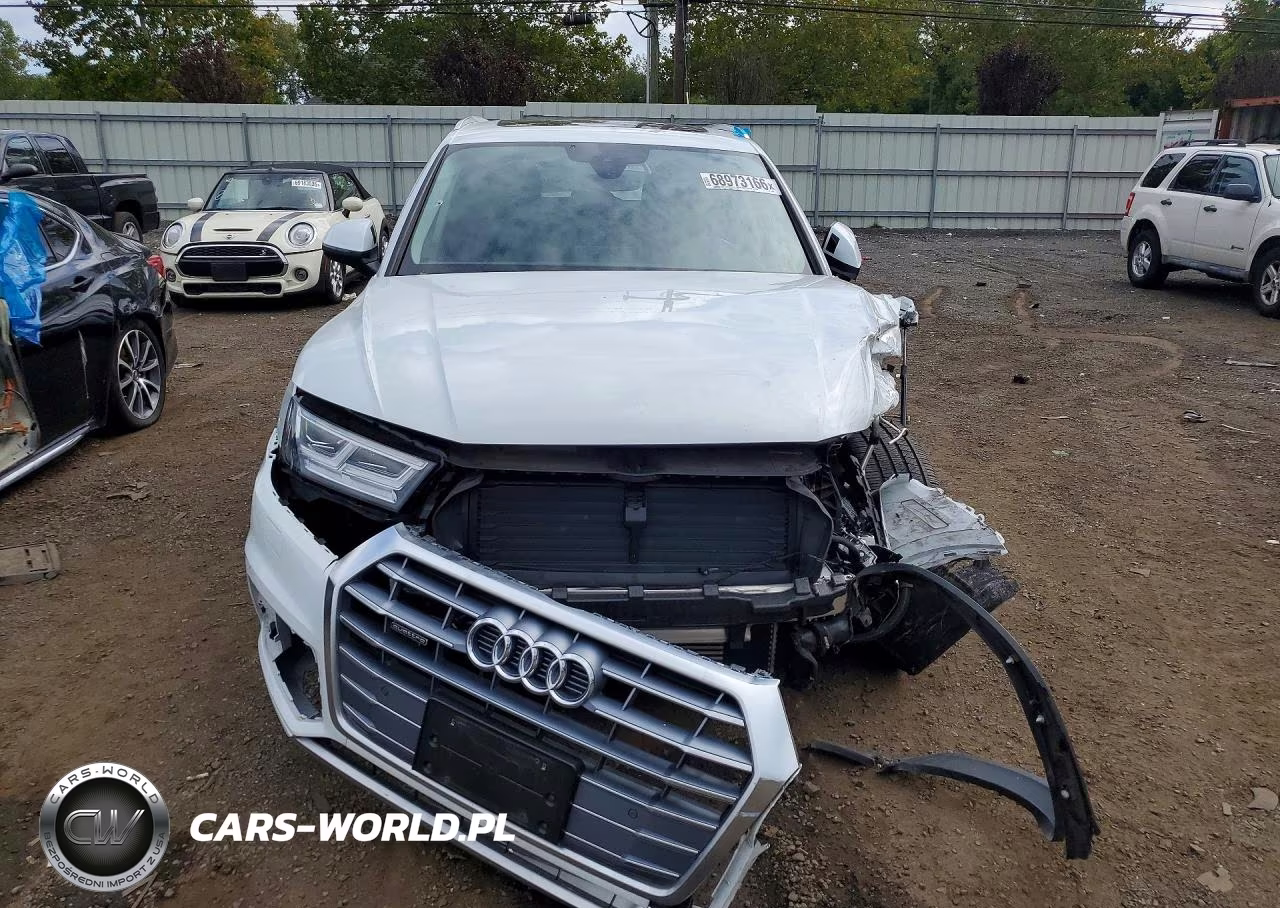 2019 Audi Q5 Premium Plus VIN:WA1BNAFY4K2090560 - 5