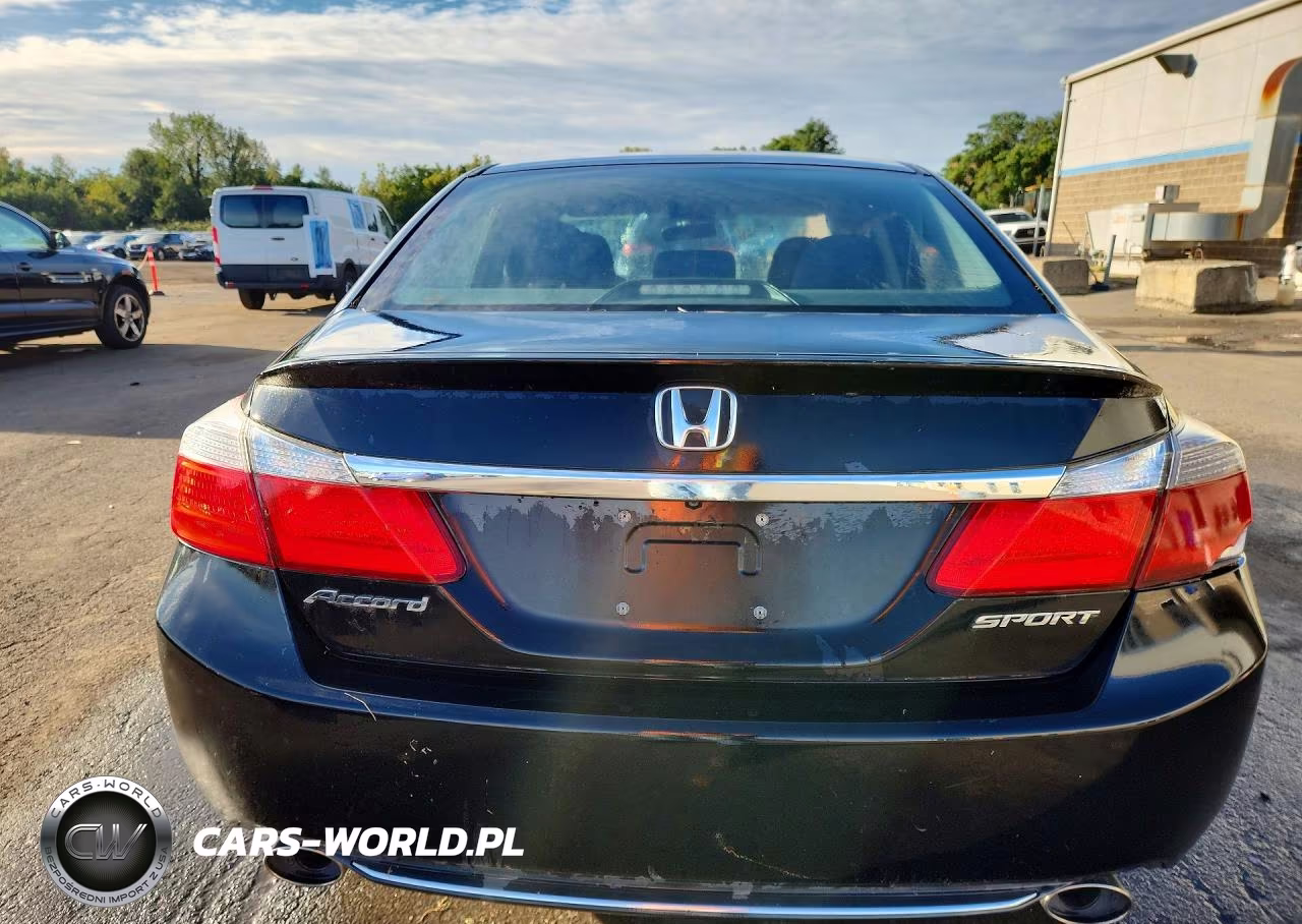 2015 Honda Accord Sport VIN:1HGCR2F57FA249952 - 6
