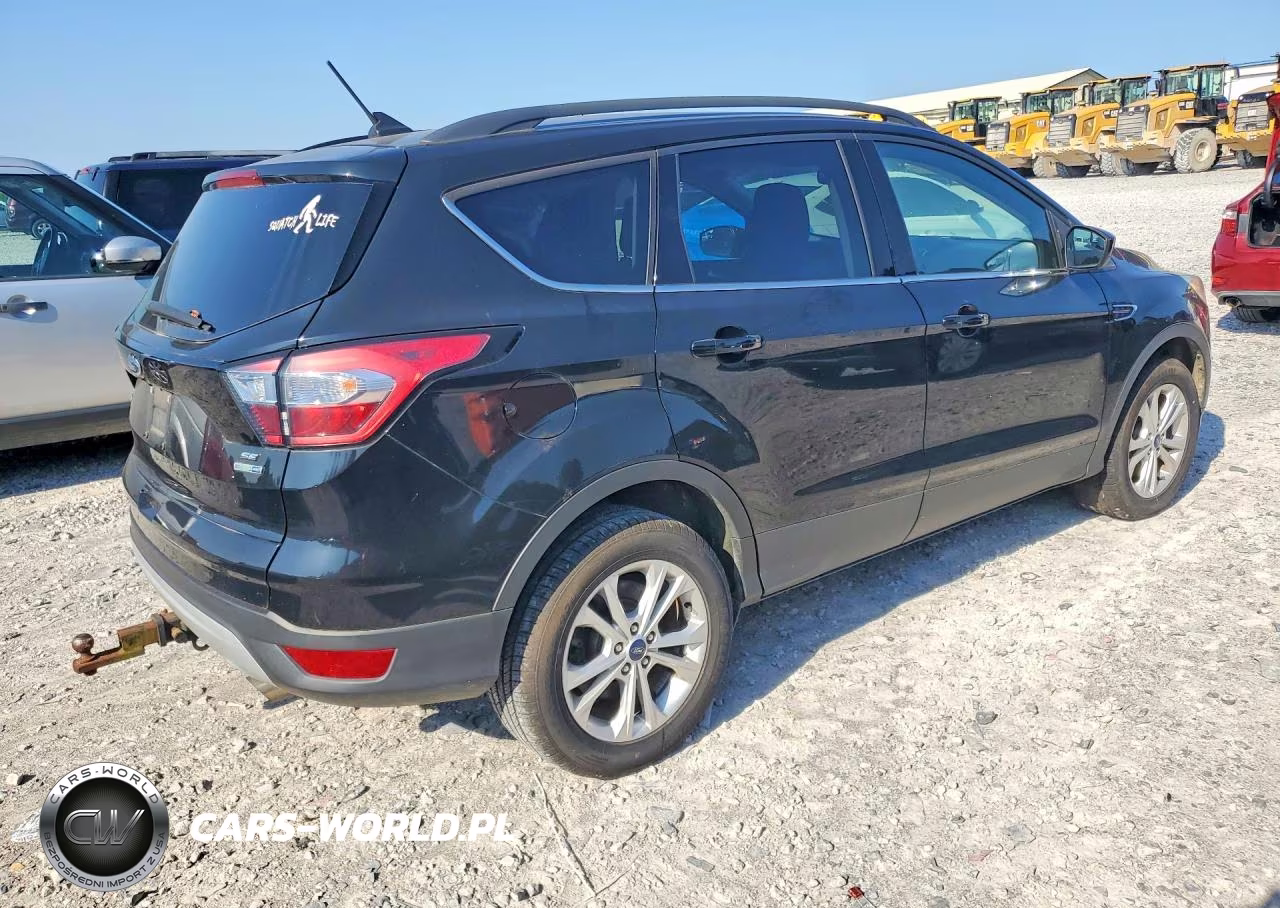 2018 Ford Escape Se VIN:1FMCU9GD1JUB23939 - 3