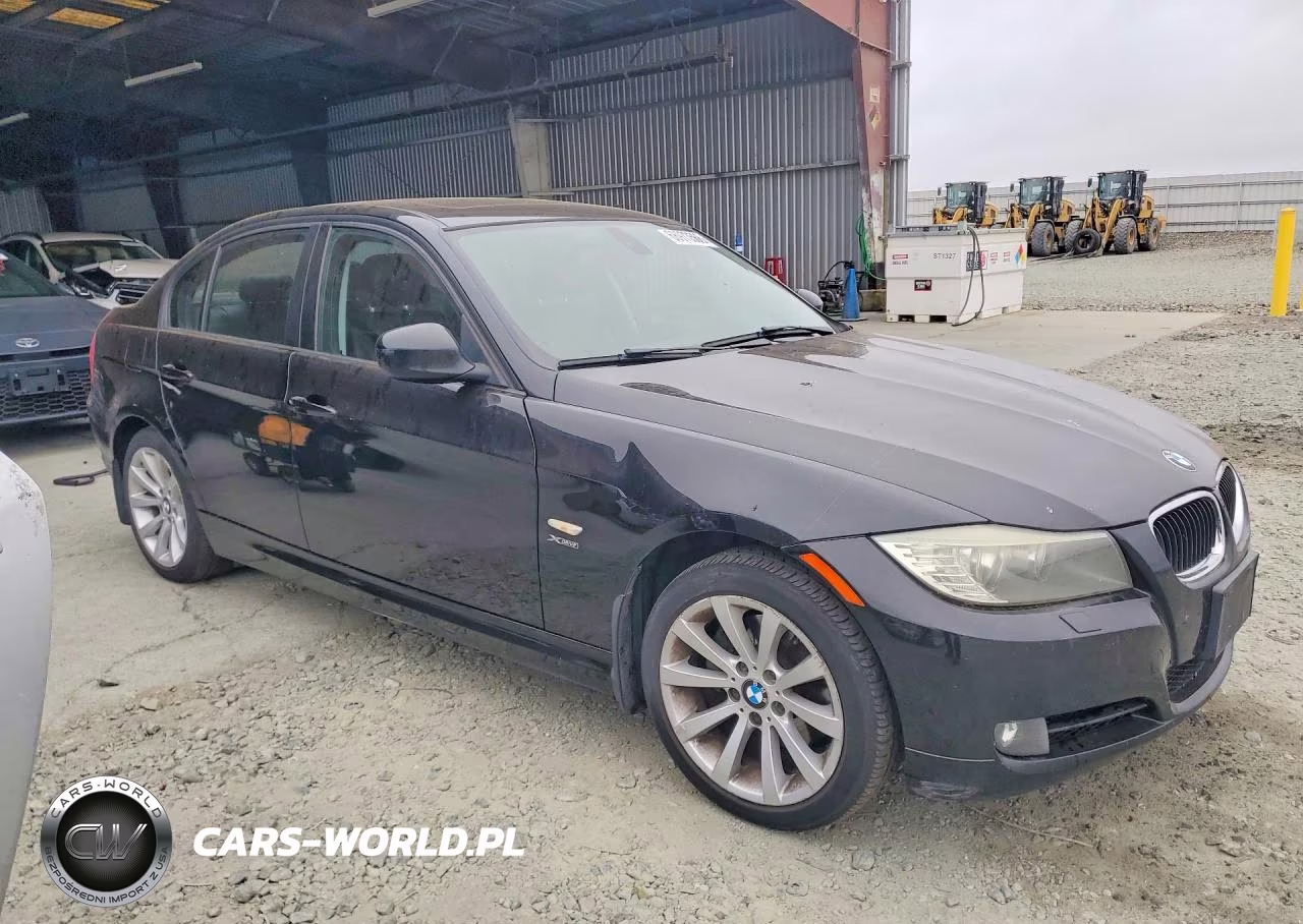 2011 BMW 328 Xi VIN:WBAPK7C53BA817207 - 4