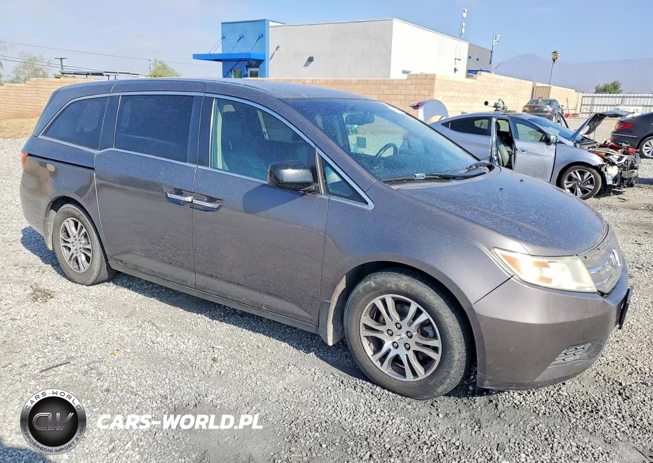 2011 Honda Odyssey Exl VIN:5FNRL5H64BB103933 - 4