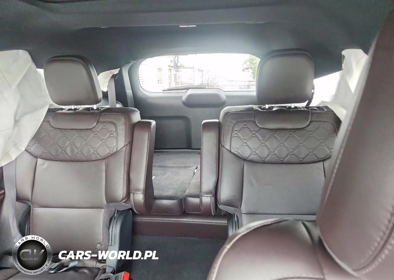 2025 Ford Explorer Platinum VIN:1FMWK8HC9SGB00184 - 10