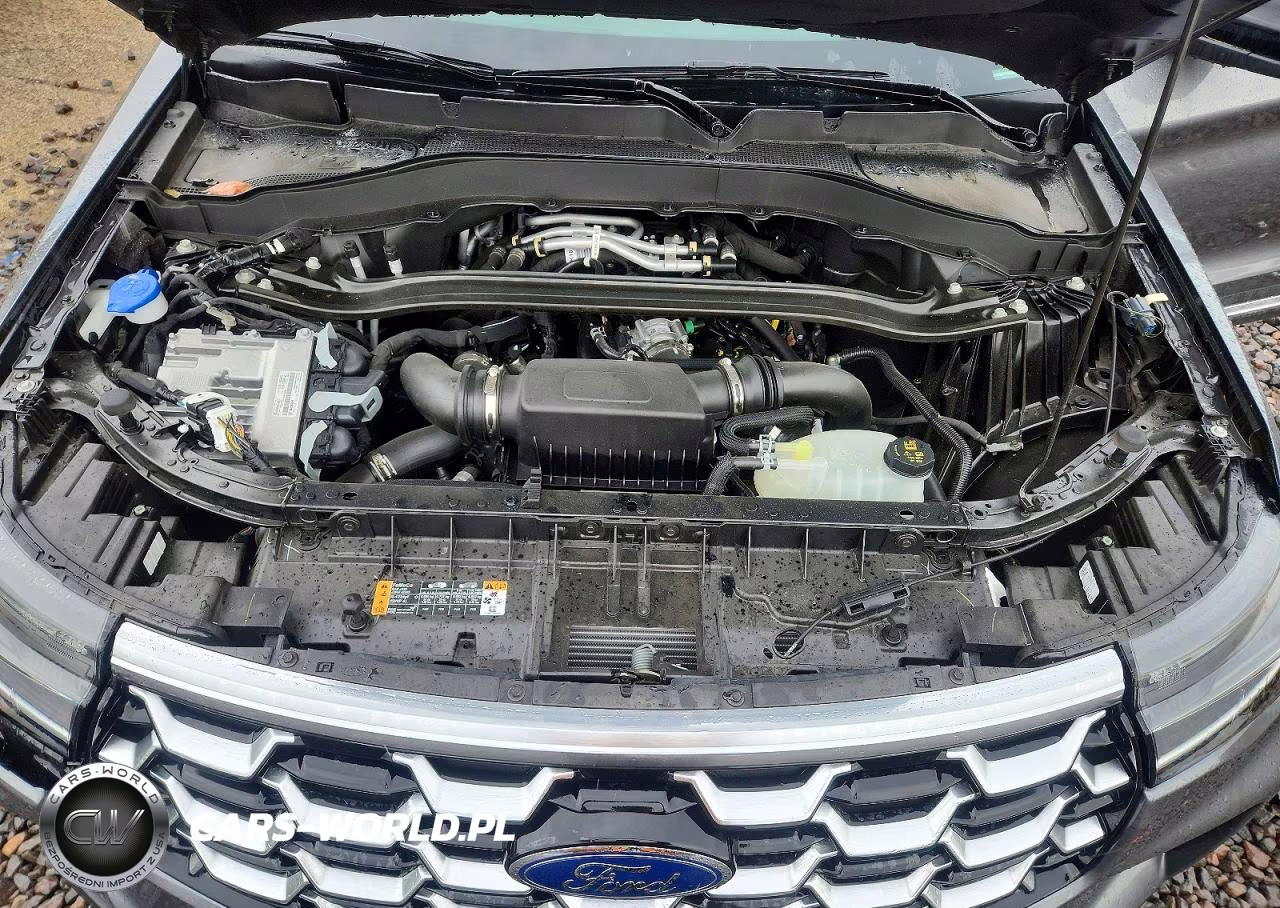 2025 Ford Explorer Platinum VIN:1FMWK8HC9SGB00184 - 12