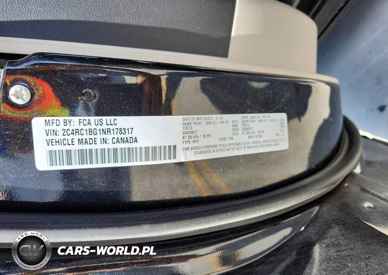 2022 Chrysler Pacifica Touring L VIN:2C4RC1BG1NR178317 - 13