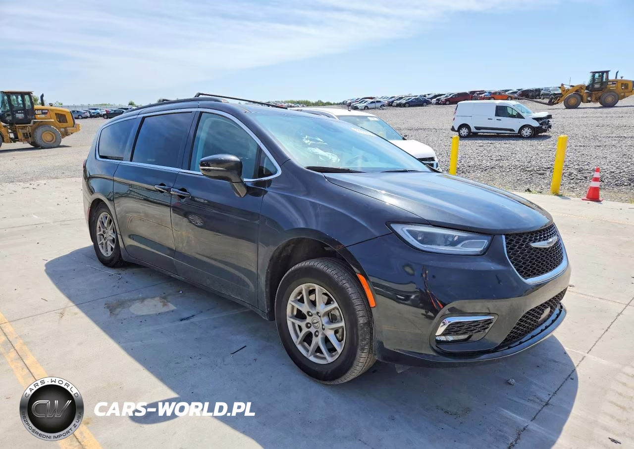 2022 Chrysler Pacifica Touring L VIN:2C4RC1BG1NR178317 - 4