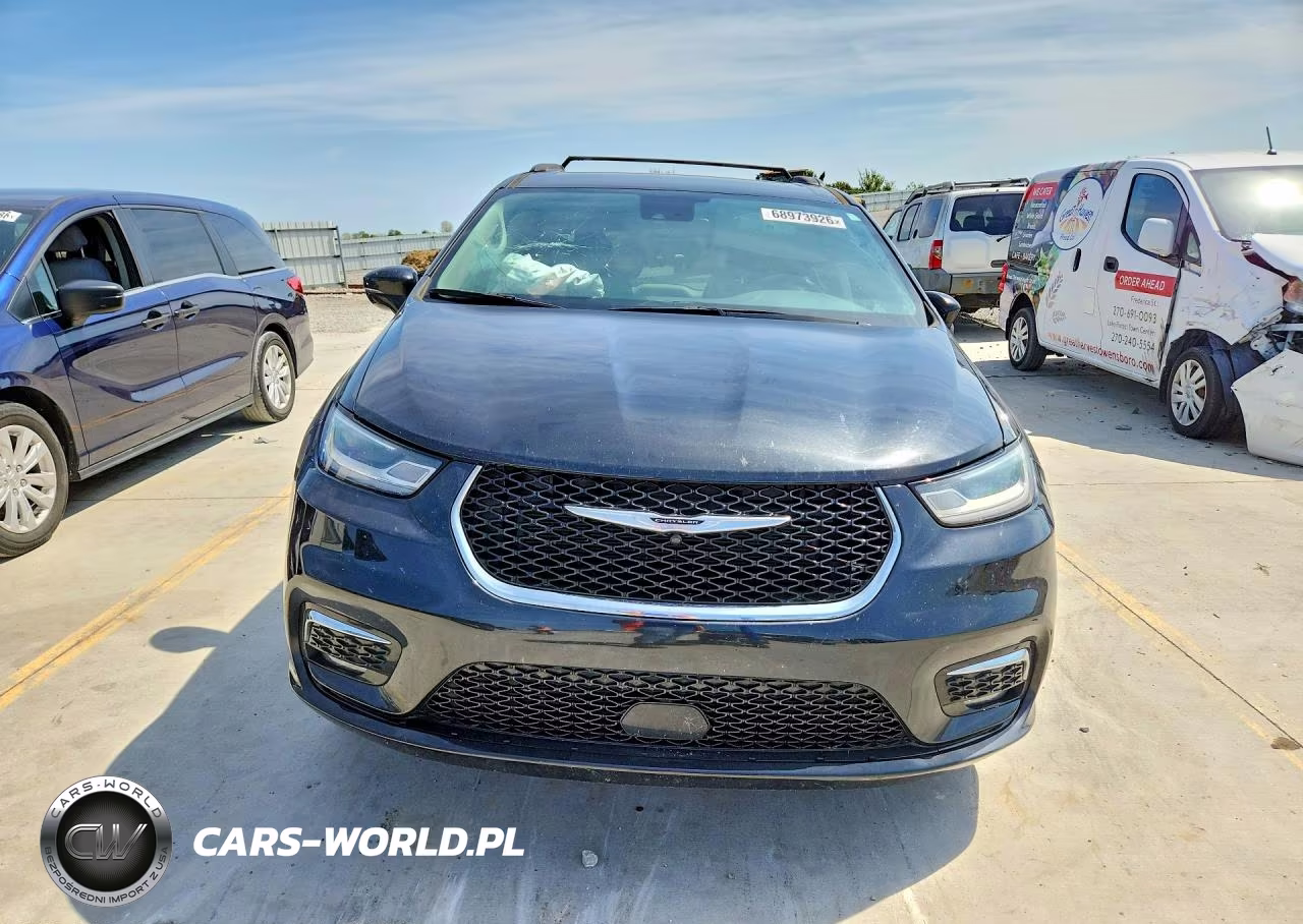 2022 Chrysler Pacifica Touring L VIN:2C4RC1BG1NR178317 - 5
