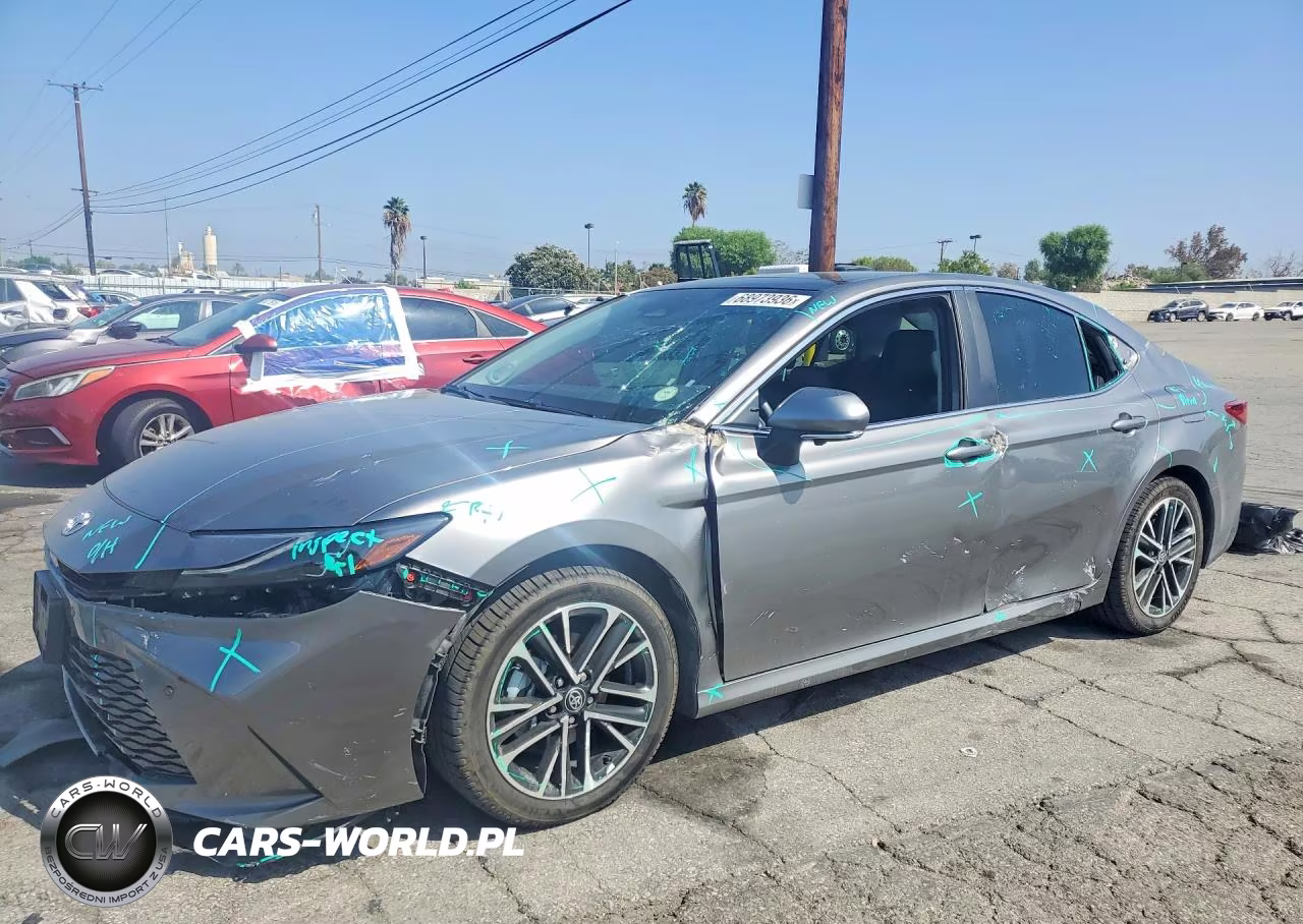 2025 Toyota Camry Xle – zdjęcie 1 z 12