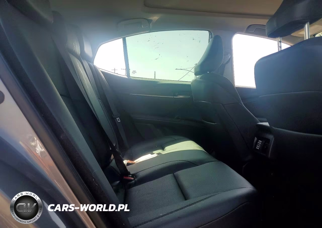 2025 Toyota Camry Xle VIN:4T1DBADK1SU517022 - 10
