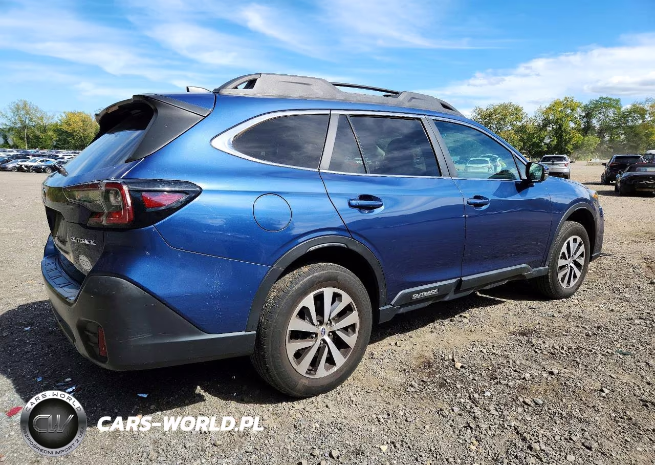 2022 Subaru Outback Premium VIN:4S4BTAFC1N3108135 - 3