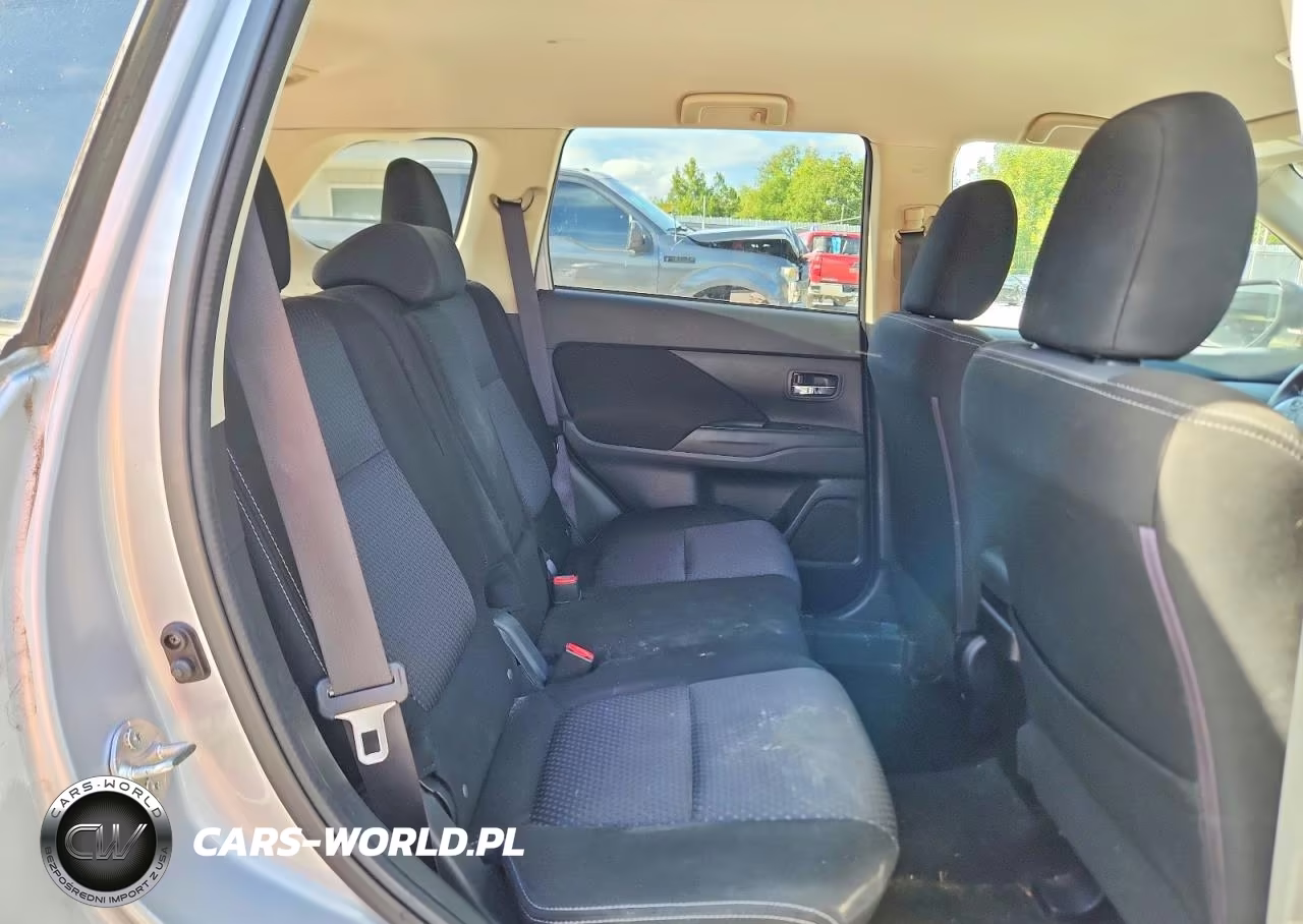 2016 Mitsubishi Outlander Se VIN:JA4AZ3A31GZ020827 - 11