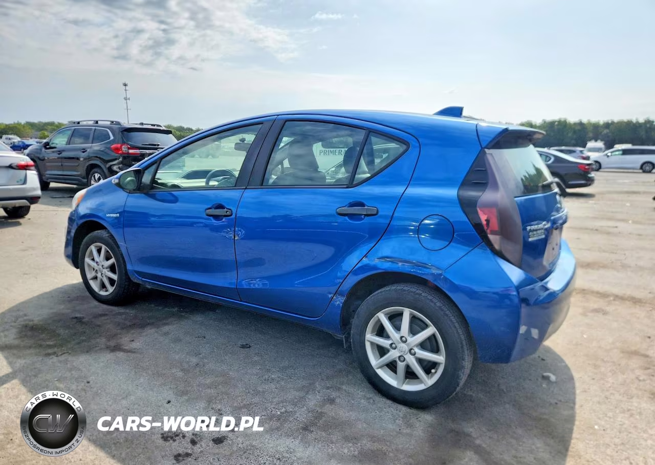 2015 Toyota Prius C Four VIN:JTDKDTB3XF1090055 - 2