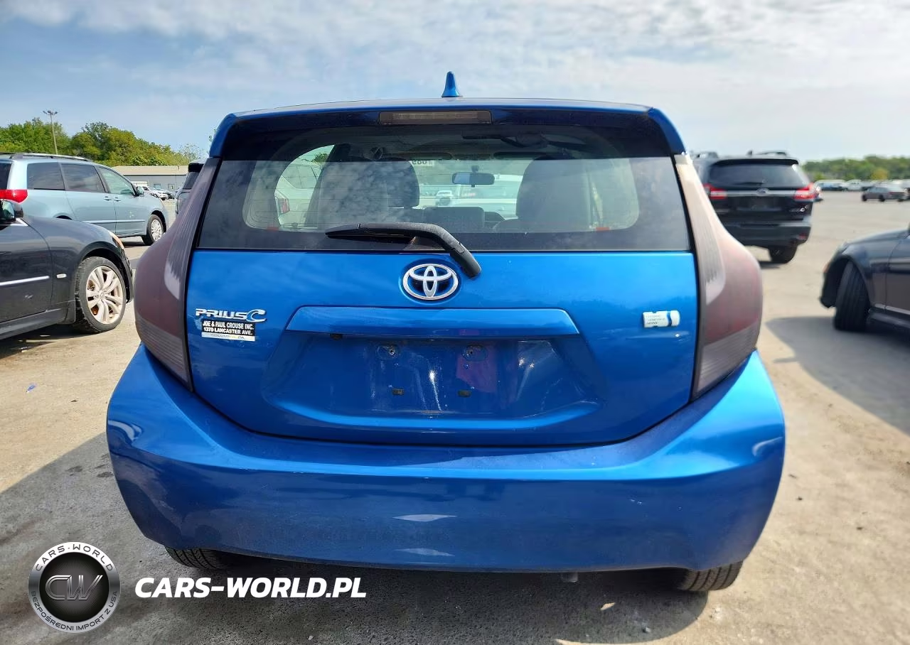 2015 Toyota Prius C Four VIN:JTDKDTB3XF1090055 - 6