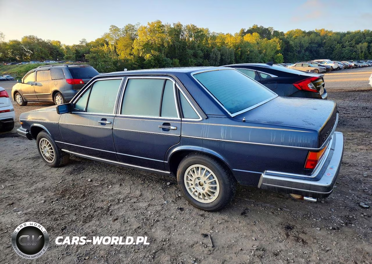 1981 Audi 5000 Deluxe VIN:WAUGG0437BN037676 - 2