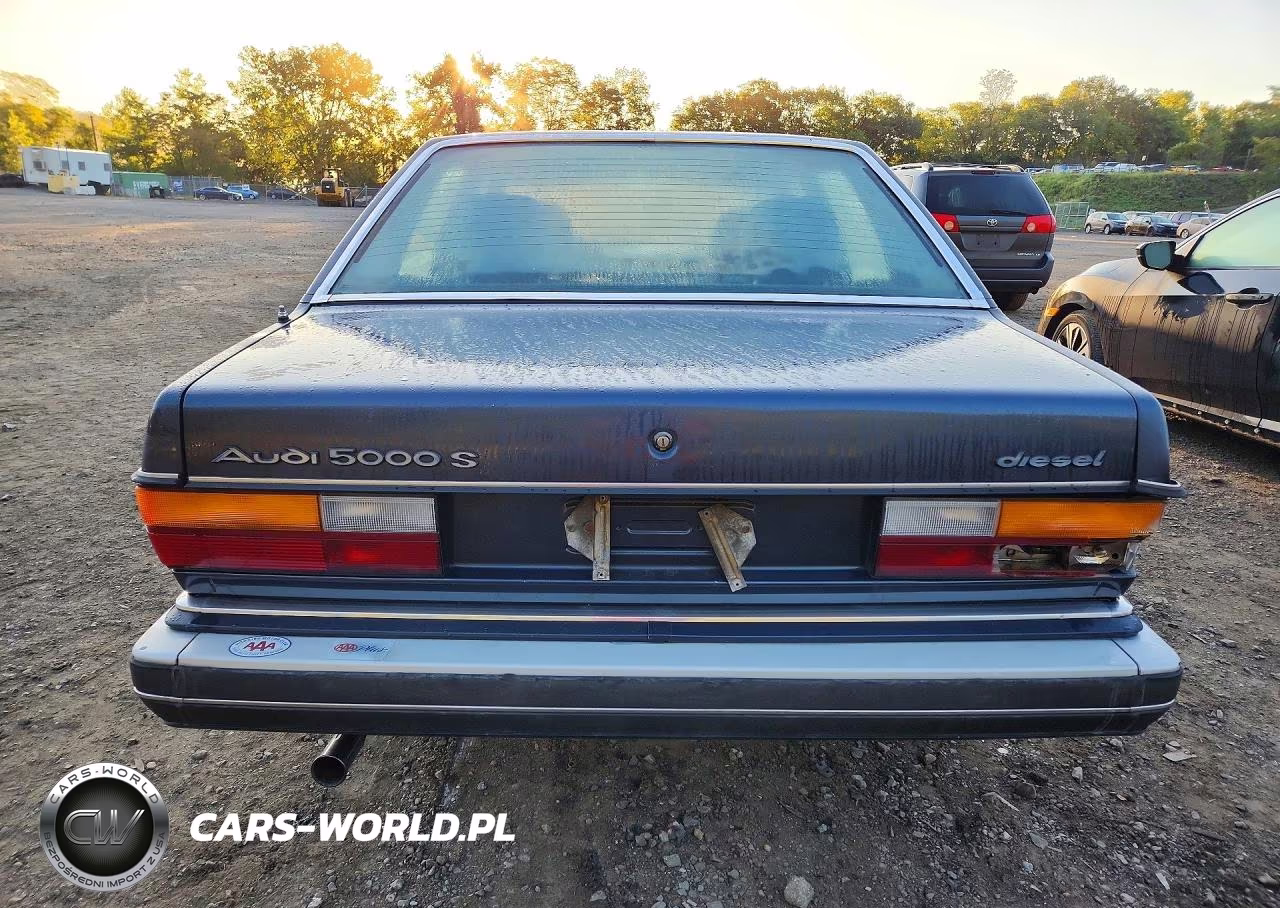 1981 Audi 5000 Deluxe VIN:WAUGG0437BN037676 - 6