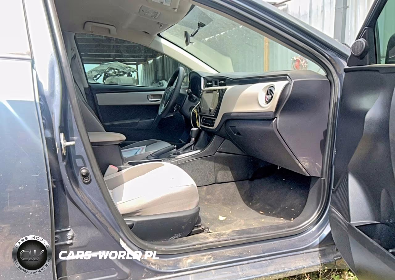 2017 Toyota Corolla Le VIN:5YFBURHE0HP625680 - 5