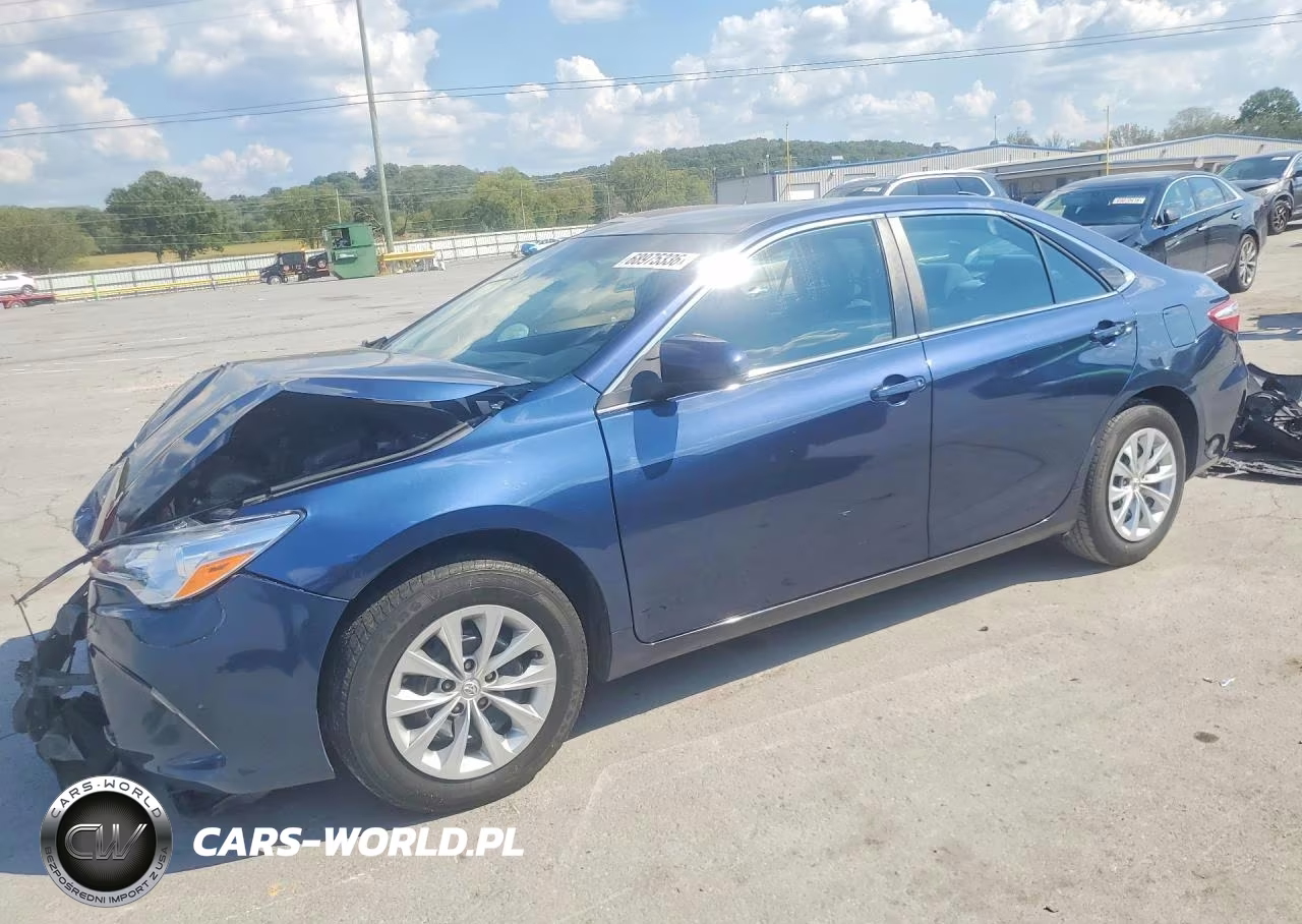 2017 Toyota Camry Le – zdjęcie 1 z 13