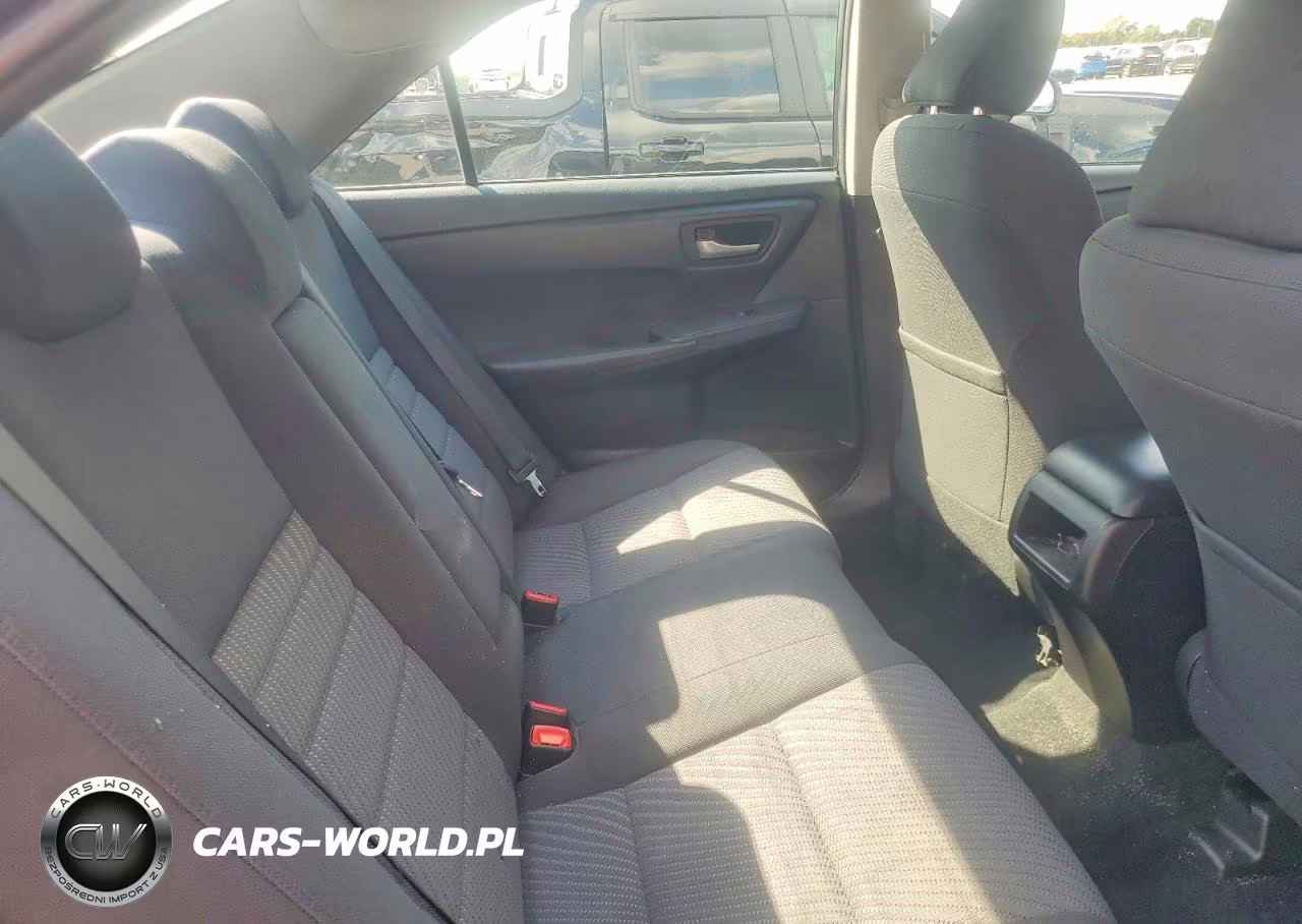 2017 Toyota Camry Le VIN:4T1BF1FK8HU811017 - 10