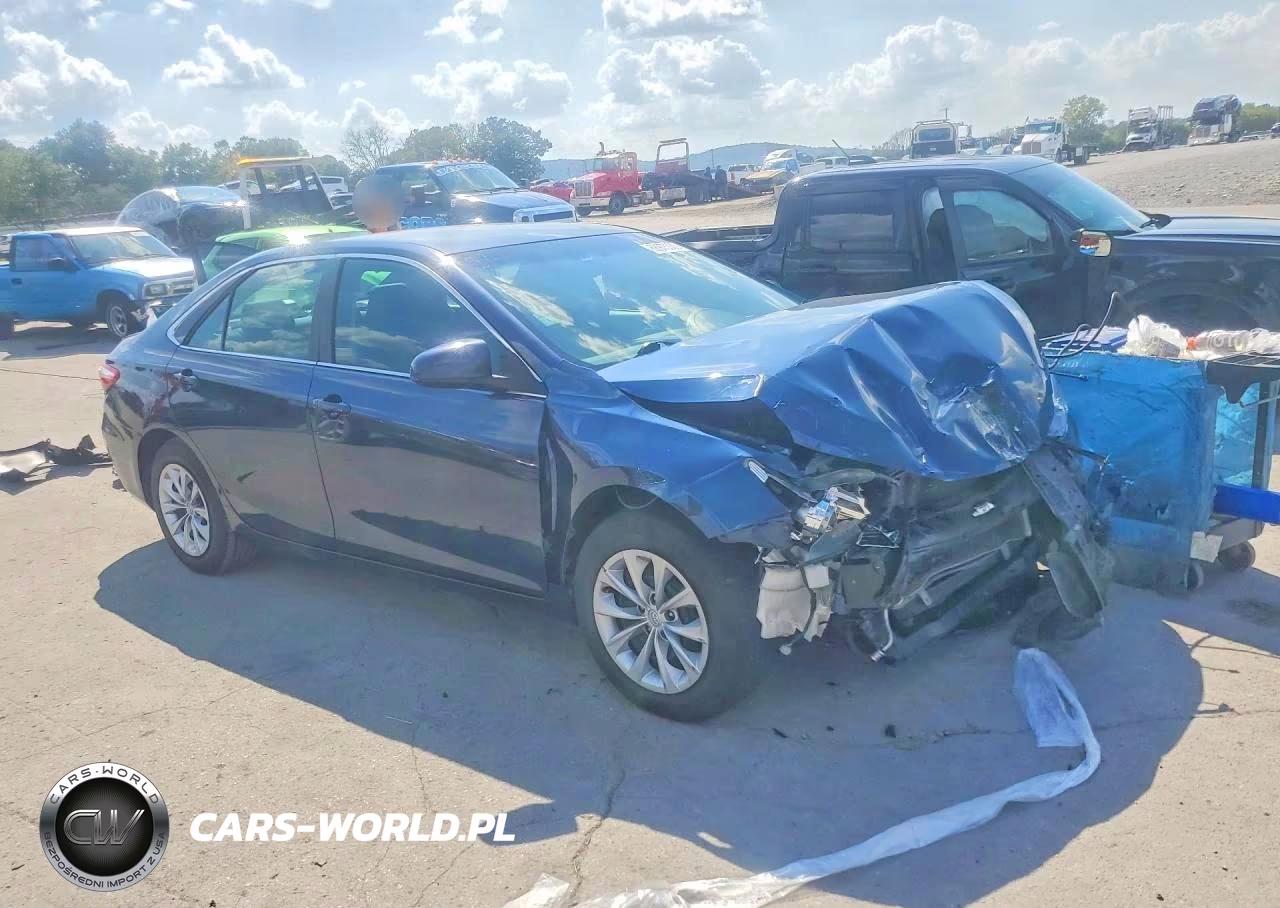 2017 Toyota Camry Le VIN:4T1BF1FK8HU811017 - 4