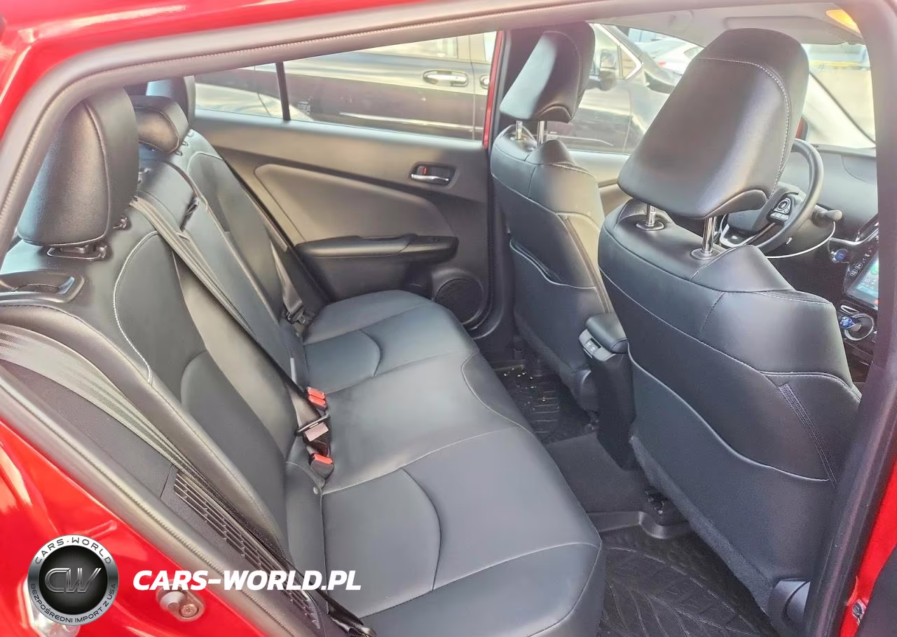 2020 Toyota Prius Prime Limited VIN:JTDKARFP8L3145501 - 10