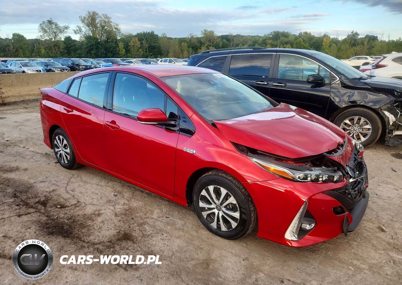 2020 Toyota Prius Prime Limited VIN:JTDKARFP8L3145501 - 4