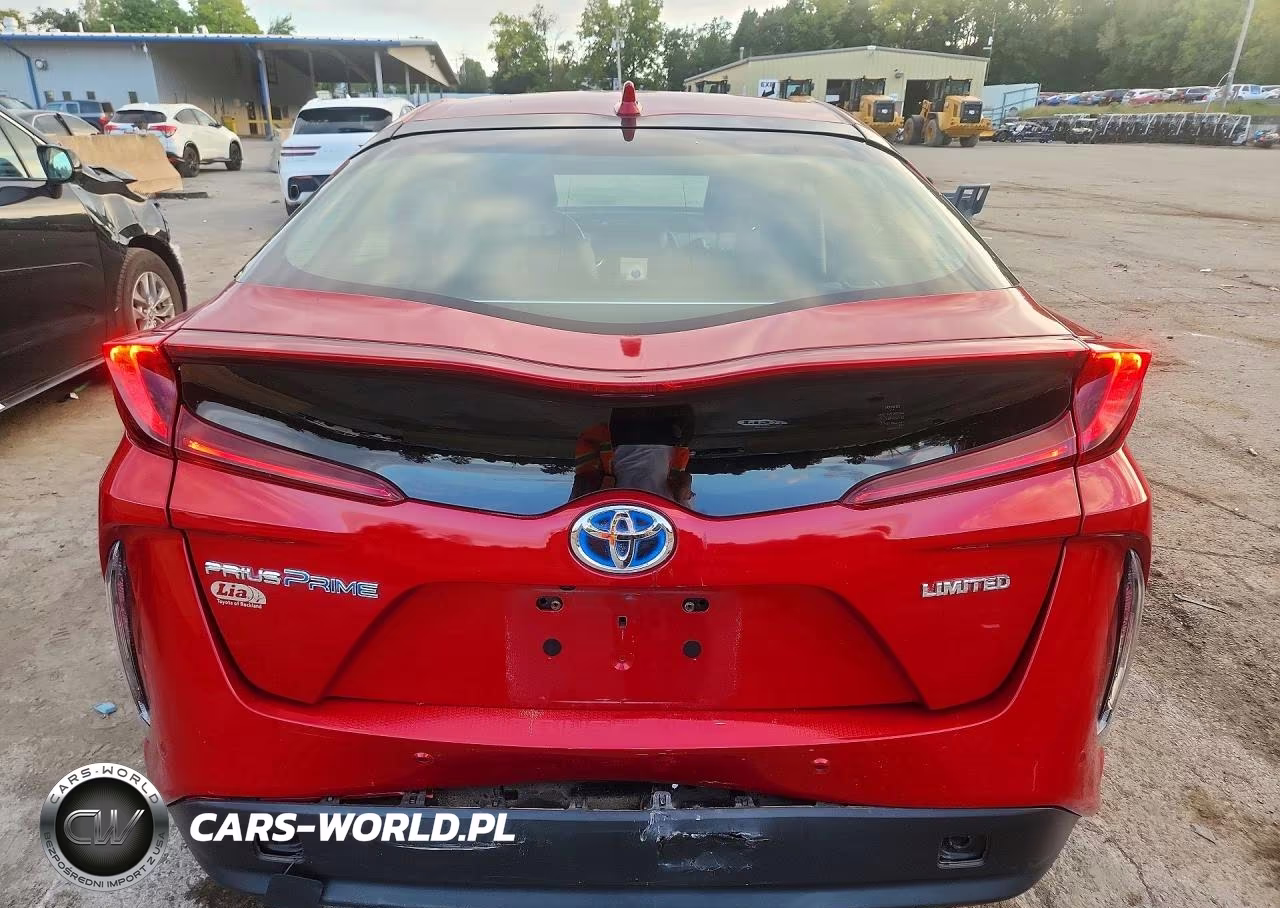 2020 Toyota Prius Prime Limited VIN:JTDKARFP8L3145501 - 6