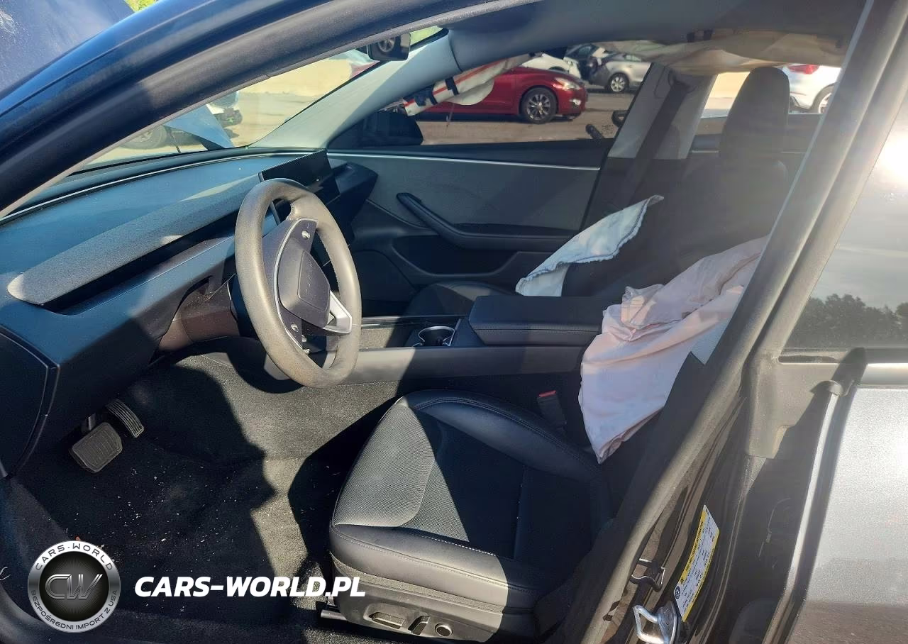 2025 Tesla Model 3 VIN:5YJ3E1EA0SF986320 - 7