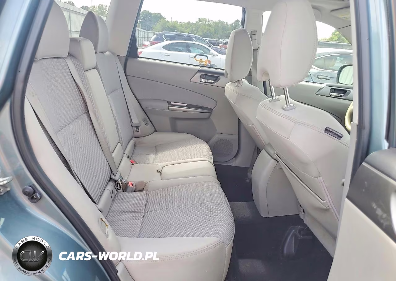 2013 Subaru Forester 2.5X Premium VIN:JF2SHADC2DH403952 - 11