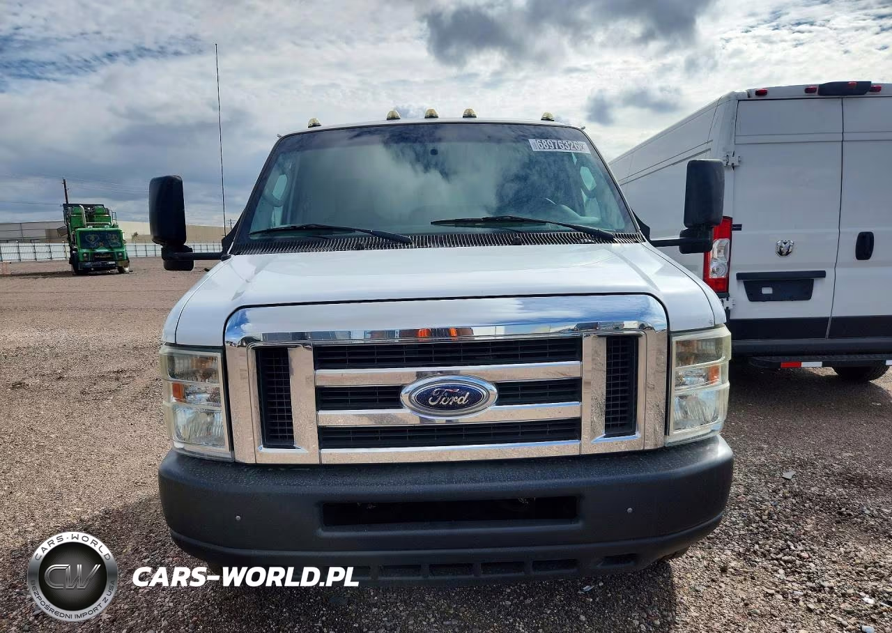 2012 Ford Econoline E450 Super Duty Cutaway Van VIN:1FDXE4FSXCDA65690 - 5