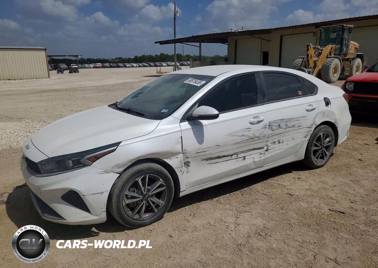 2022 Kia Forte Lxs