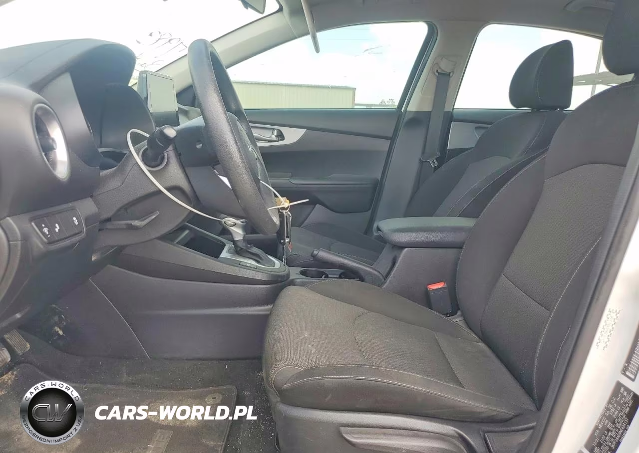 2022 Kia Forte Lxs VIN:3KPF24AD9NE424157 - 7