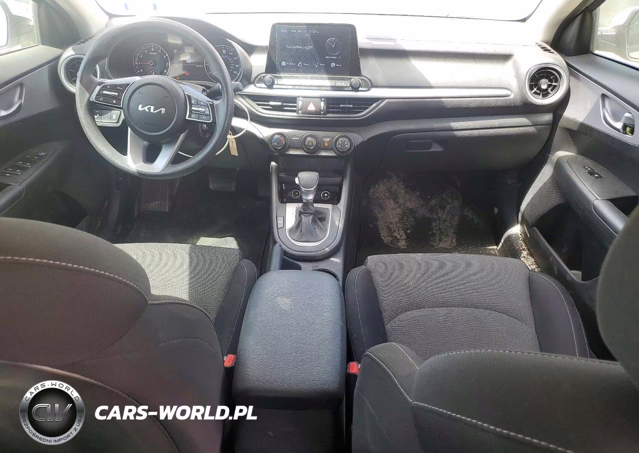 2022 Kia Forte Lxs VIN:3KPF24AD9NE424157 - 8