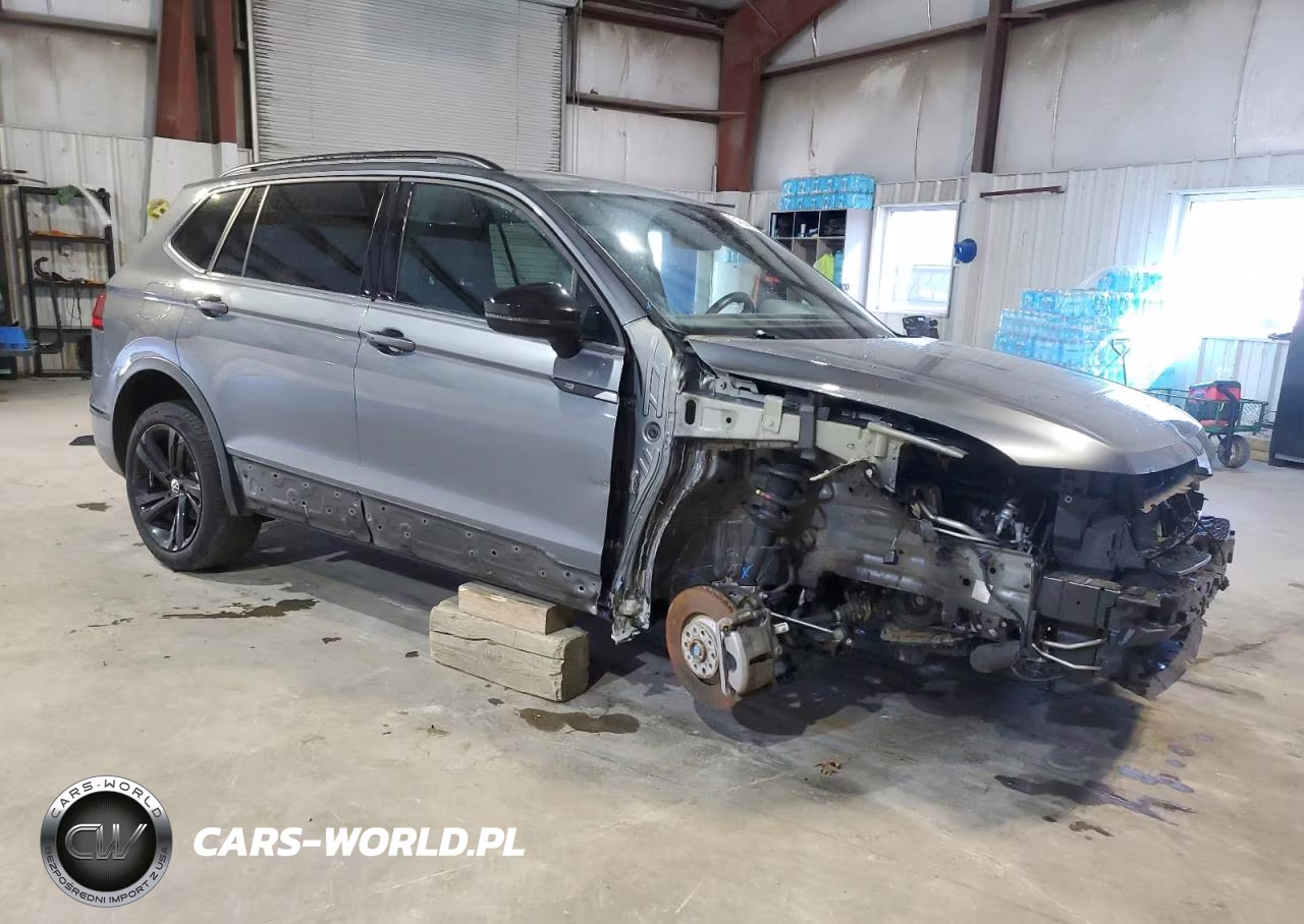 2023 Volkswagen Tiguan Se R-Line Black VIN:3VV8B7AX0PM002874 - 4