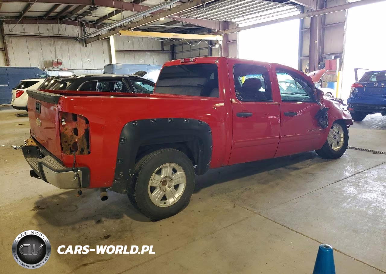 2010 Chevrolet Silverado K1500 Ls VIN:3GCRKREA5AG240150 - 3