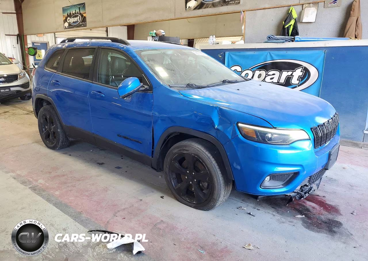 2020 Jeep Cherokee Latitude Plus VIN:1C4PJLLB3LD648701 - 4