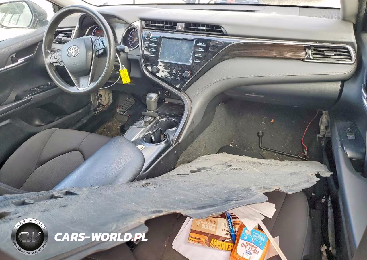 2019 Toyota Camry Le VIN:4T1B11HK1KU856836 - 8